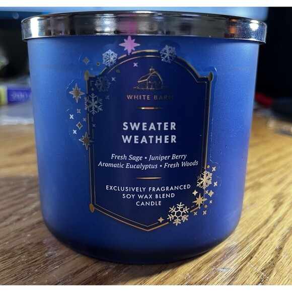 Bath & Body Works Sweater Weather Scented 3 Wick Soy Wax Blend Candle 25-45 Hrs - Picture 1 of 3